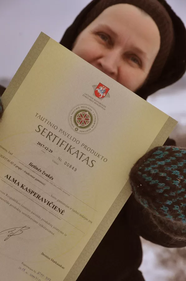 Mūsų lietinės žvakės gavo tautinio paveldo sertifikatą